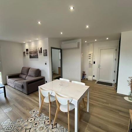 Appartement Climatise Charmes  Luaran gambar