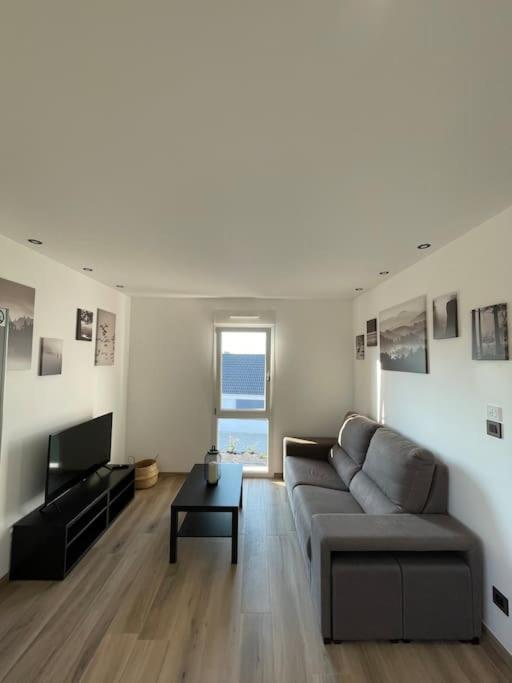 Appartement Climatise Charmes  Luaran gambar