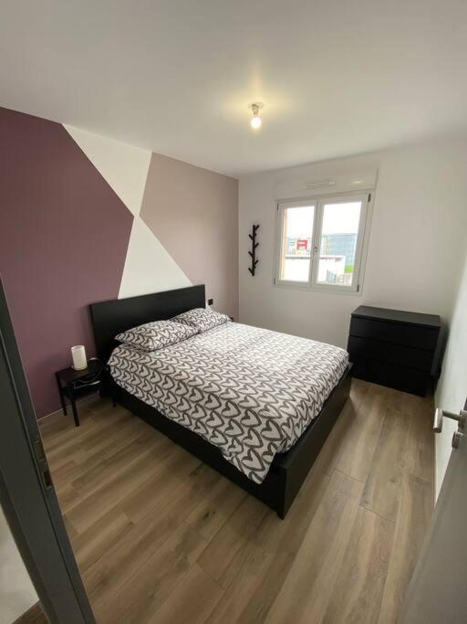 Appartement Climatise Charmes  Luaran gambar